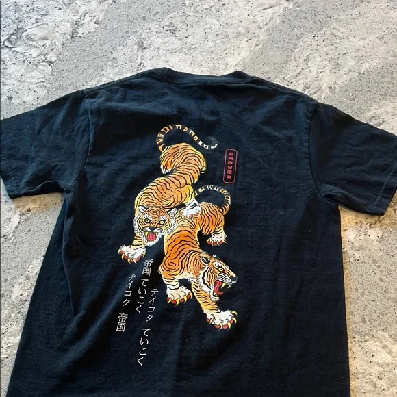 Empyre Black Tiger Graphic Women's Tee - Picture 1 of 5